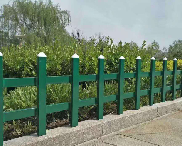 十堰鋅鋼護欄的怎么生產的呢？